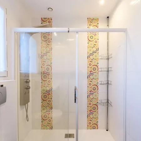 Willa Bourg, Jolie Petite Maison Pour 4 Personnes Avec Terrasse Et Jardin *